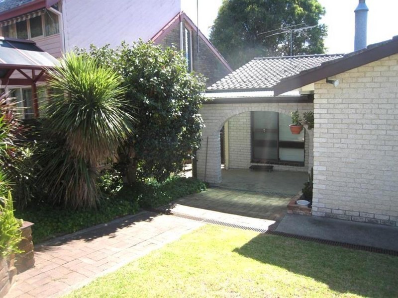 2 CONSTITUTION COURT, Carlingford NSW 2118