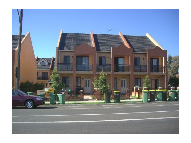 4/335-339 Blaxcell Street, Granville NSW 2142
