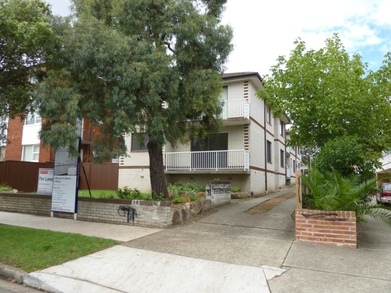 2/71 MACQUARIE ROAD, Auburn NSW 2144