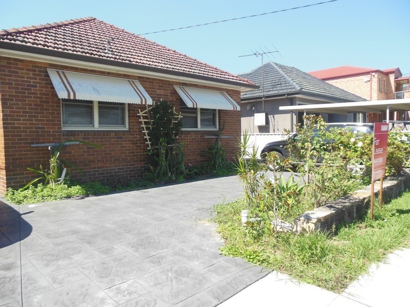 10 LUMEAH STREET, Merrylands NSW 2160