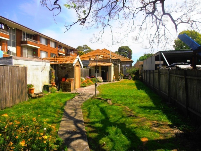 15 STATION ROAD, Auburn NSW 2144