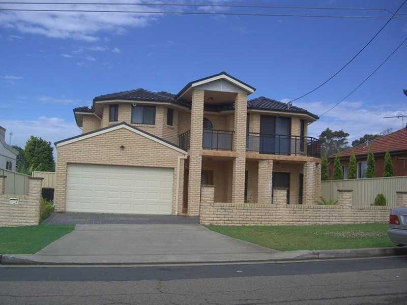 4 MCDONALD AVENUE, Auburn NSW 2144