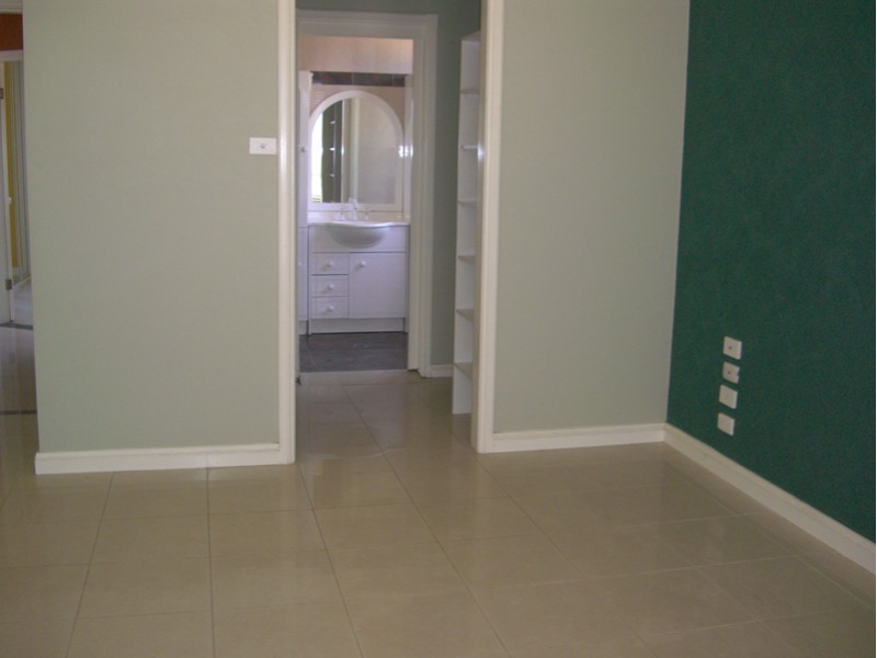 31 NORMAN AVENUE, Auburn NSW 2144