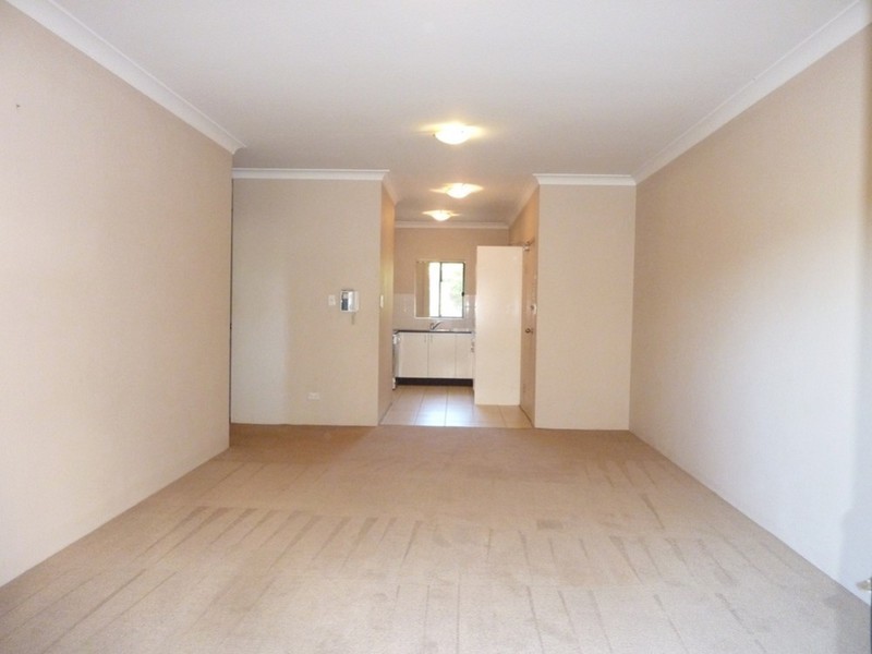 22/9-17  EASTBOURNE ROAD, Homebush West NSW 2140