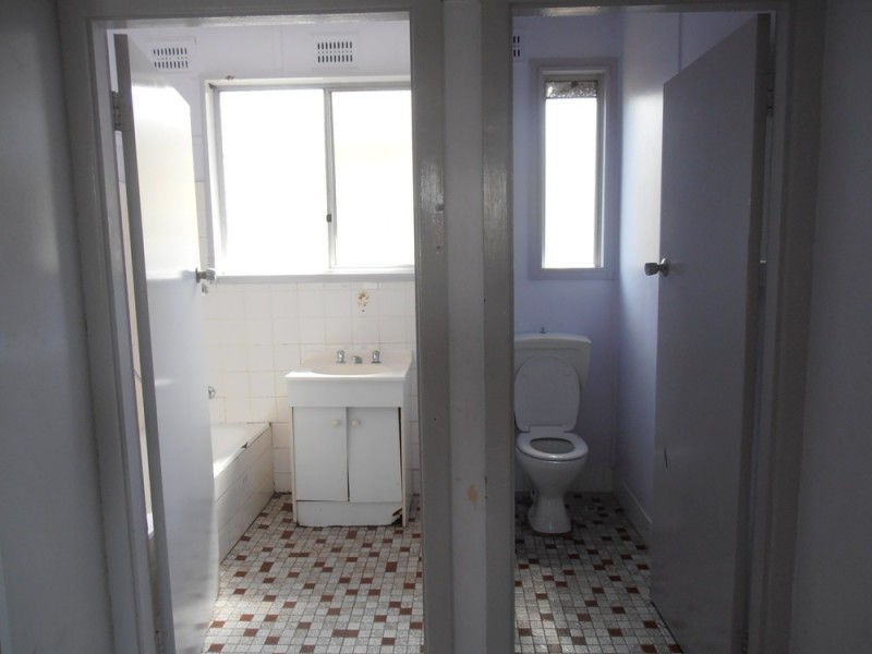 353 Clyde Street, Granville NSW 2142