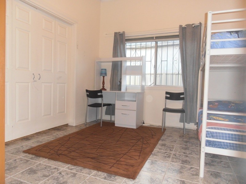 27 Hampstead Road, Auburn NSW 2144