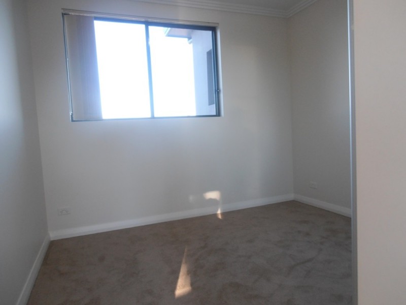 2b Meakin Crescent, Chester Hill NSW 2162