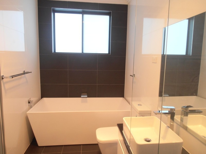 2b Meakin Crescent, Chester Hill NSW 2162