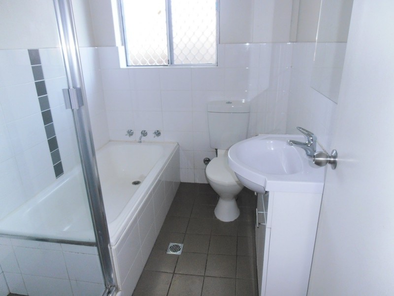 3/21 FOURTH AVENUE, Campsie NSW 2194