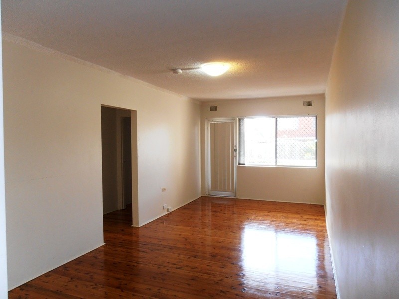 4 /21 FOURTH AVE, Campsie NSW 2194