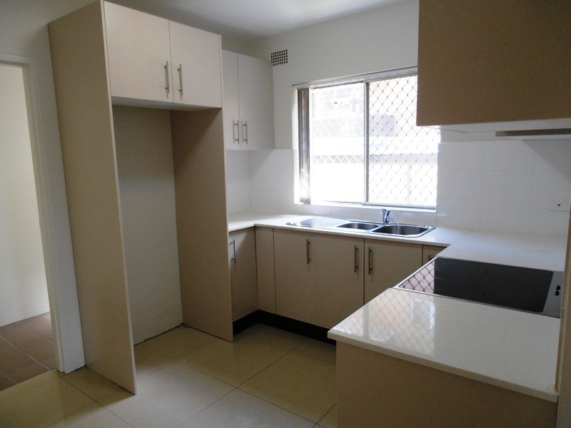 4 /21 FOURTH AVE, Campsie NSW 2194