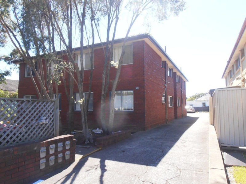 8/120 Harrow Road, Auburn NSW 2144