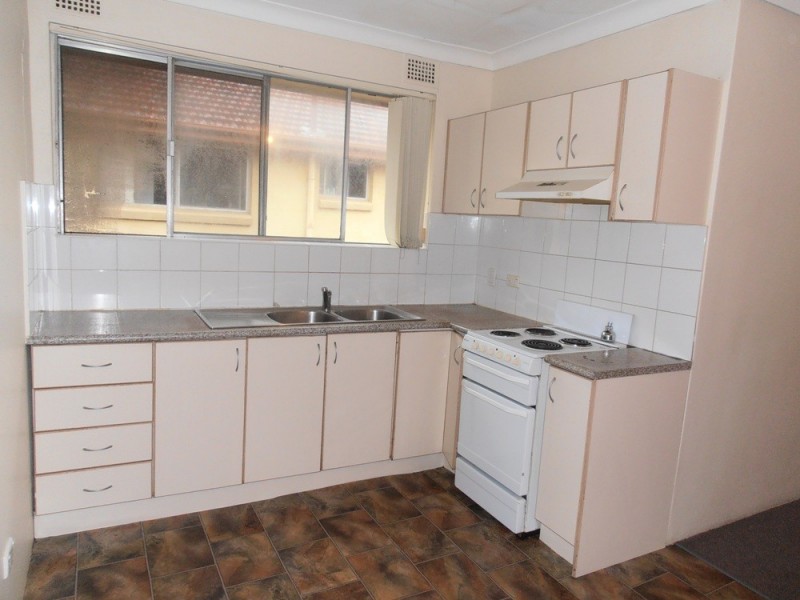 8/120 Harrow Road, Auburn NSW 2144