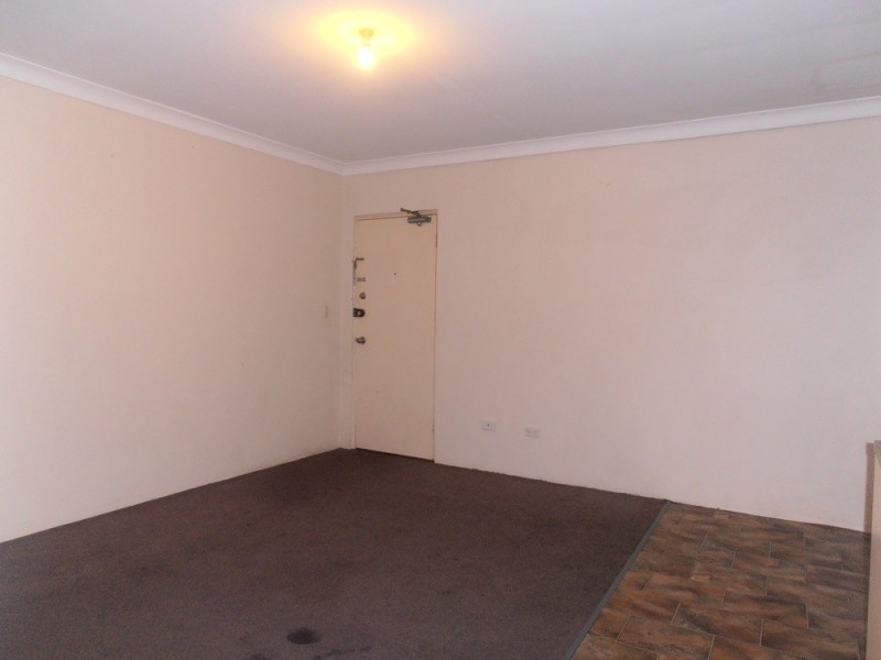 8/120 Harrow Road, Auburn NSW 2144