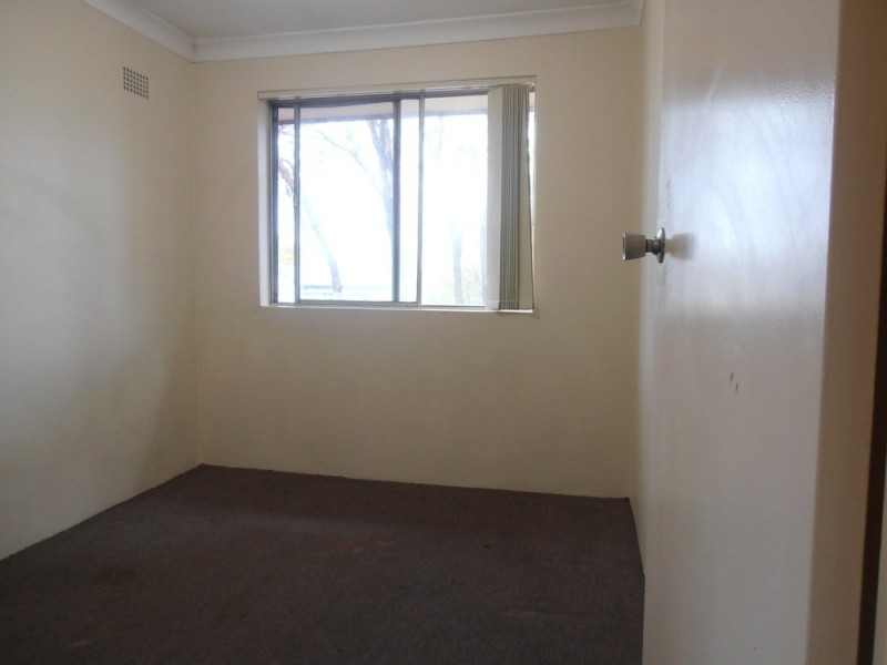 8/120 Harrow Road, Auburn NSW 2144