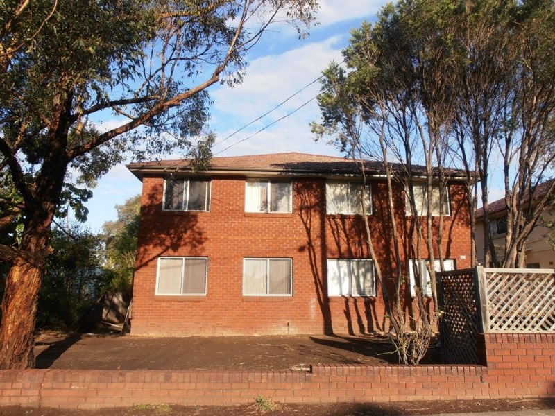 8/120 Harrow Road, Auburn NSW 2144