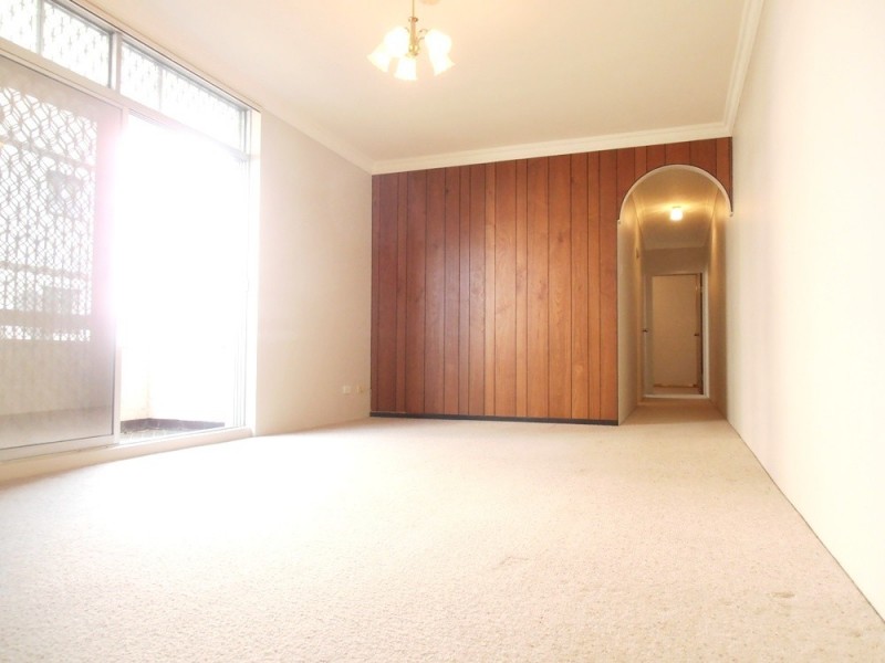 2/10-12 Kerr Parade, Auburn NSW 2144