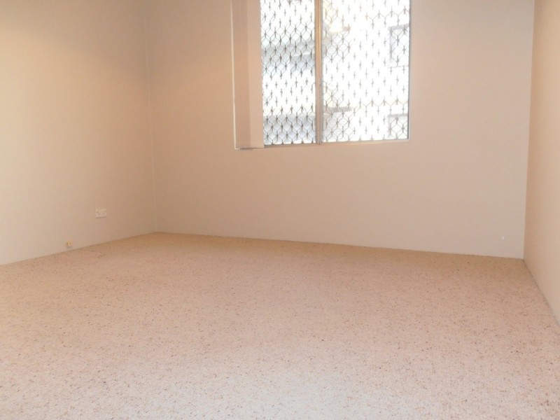 2/10-12 Kerr Parade, Auburn NSW 2144