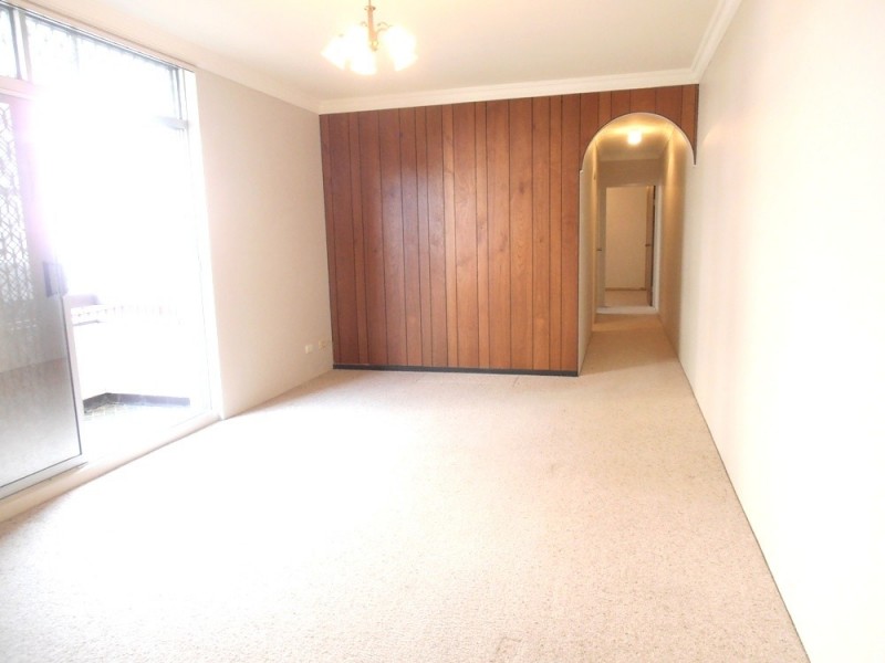 2/10-12 Kerr Parade, Auburn NSW 2144