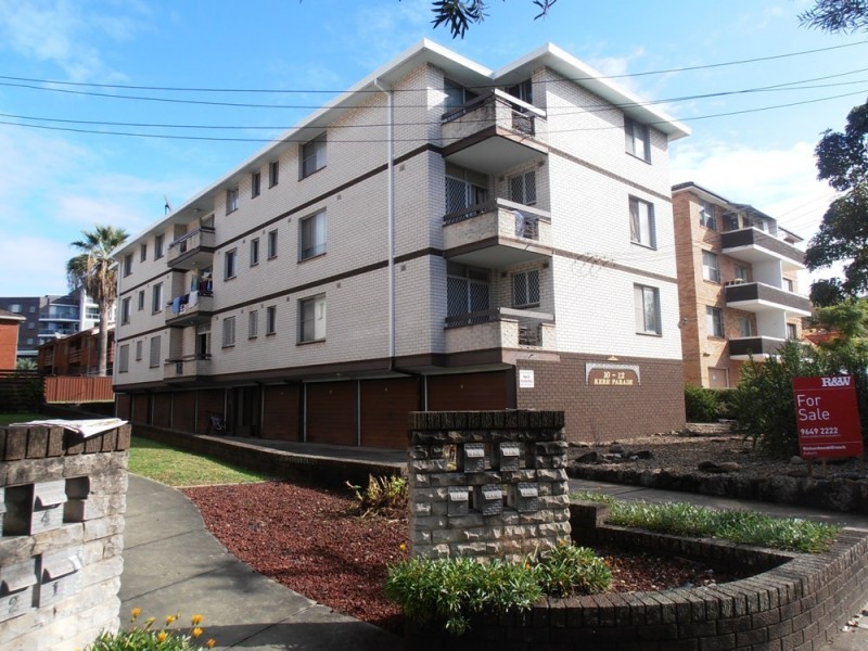 2/10-12 Kerr Parade, Auburn NSW 2144