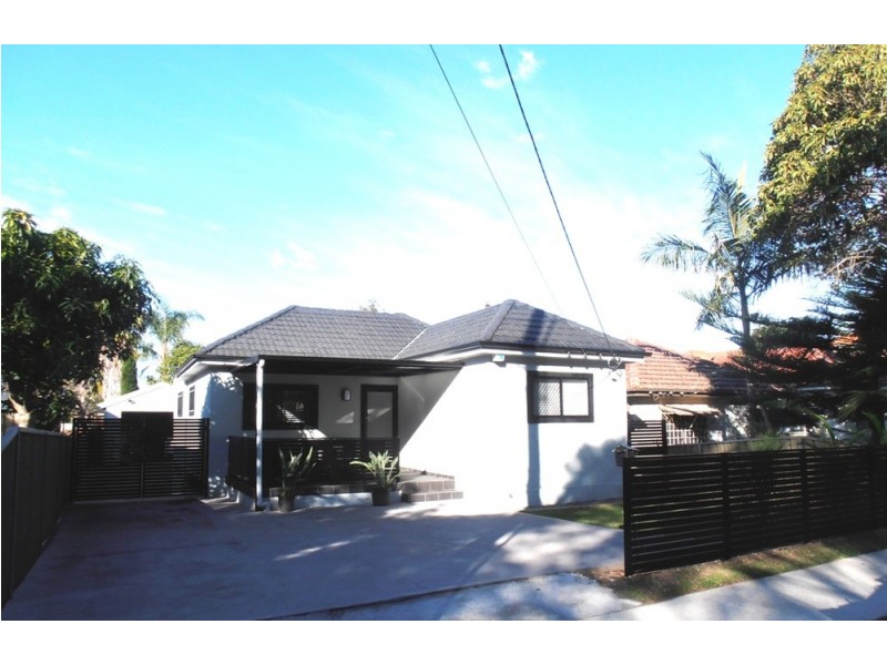 127 The Avenue, Granville NSW 2142