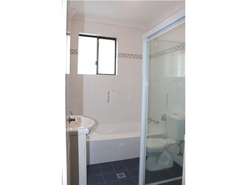 4/27 HARGRAVE ROAD, Auburn NSW 2144