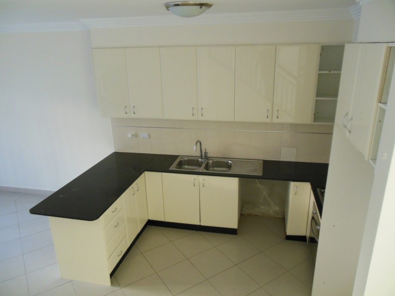 5/335-339 Blaxcell Street, Granville NSW 2142