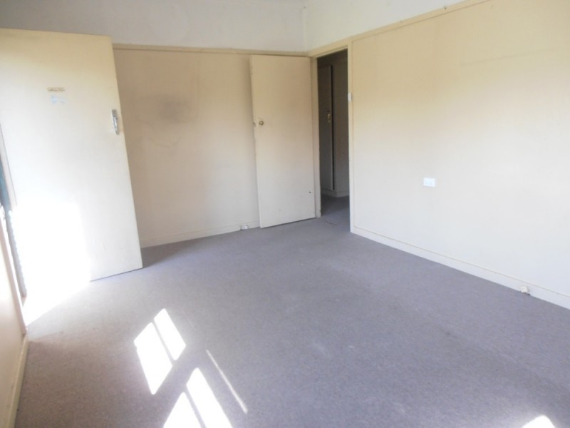 4 KENELDA AVE, Guildford NSW 2161