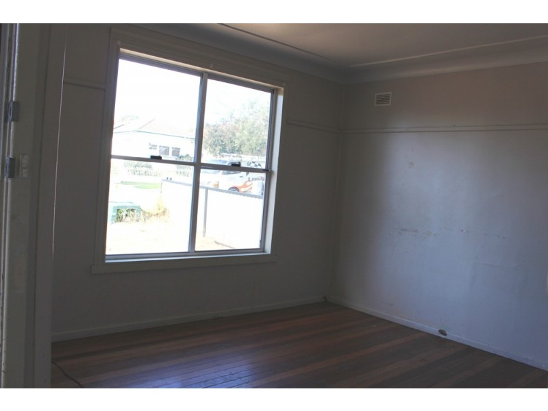 26 strickland road, Guildford NSW 2161