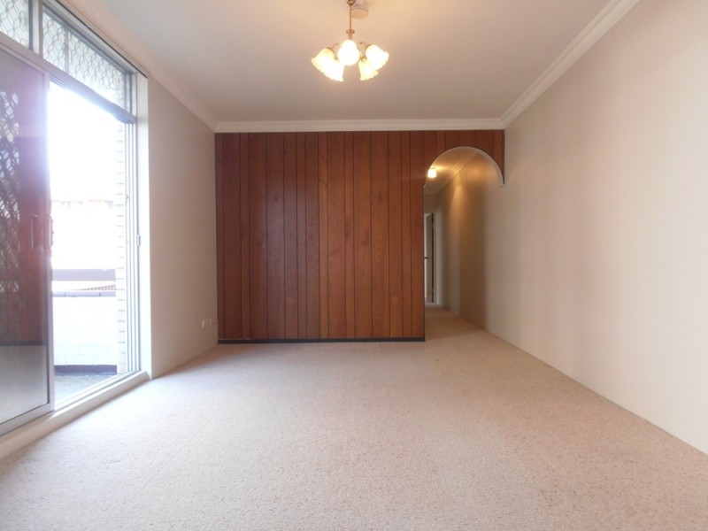 2/10-12 Kerr Parade, Auburn NSW 2144