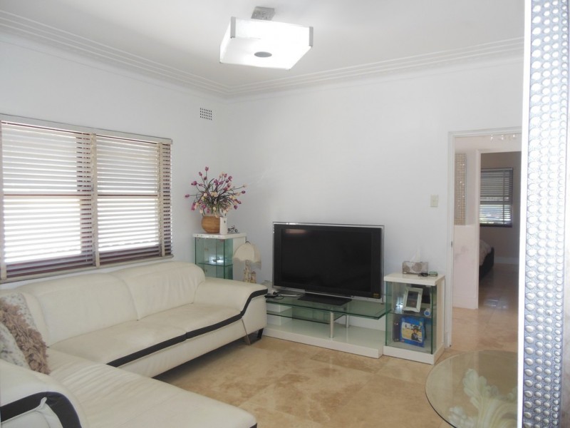 10 LUMEAH ST, Merrylands NSW 2160