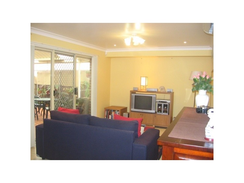 1 Peri Close, Woodcroft NSW 2767