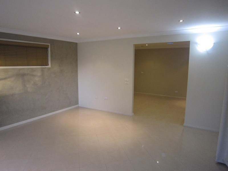 2 Carpenter Place, Minchinbury NSW 2770