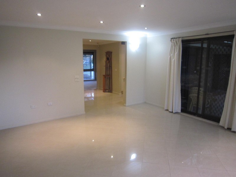 2 Carpenter Place, Minchinbury NSW 2770