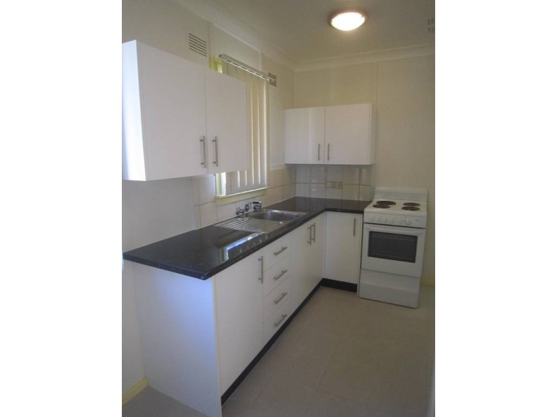 1 Rotorua Street, Lethbridge Park NSW 2770