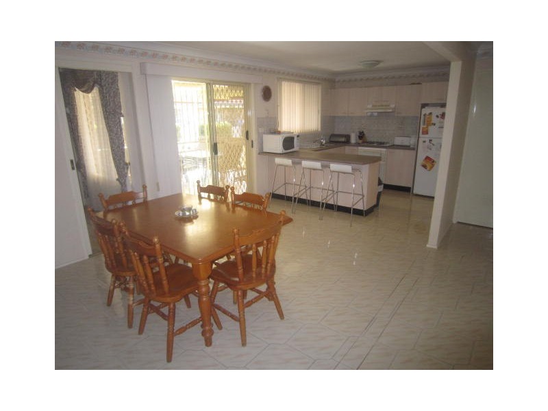 34 Santuary Park Dr, Plumpton NSW 2761