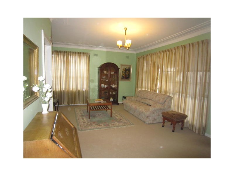 5  June Street, Blacktown NSW 2148