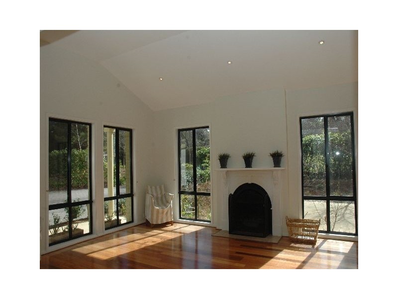 15 Werrington Street, Burradoo NSW 2576