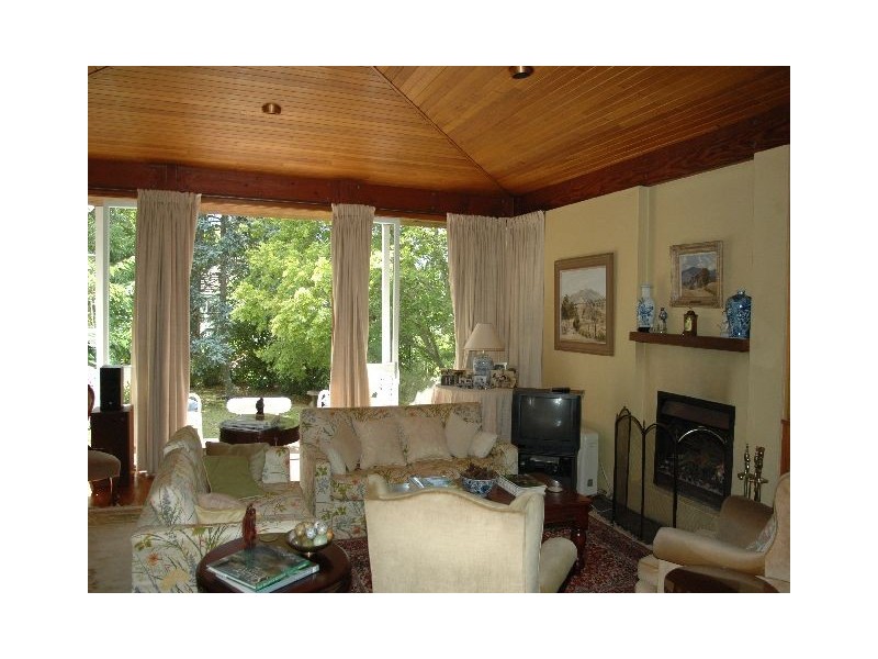 60 Mount Road, Bowral NSW 2576