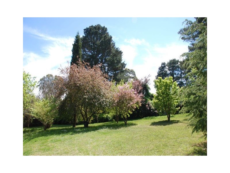 14 Holly Road, Burradoo NSW 2576