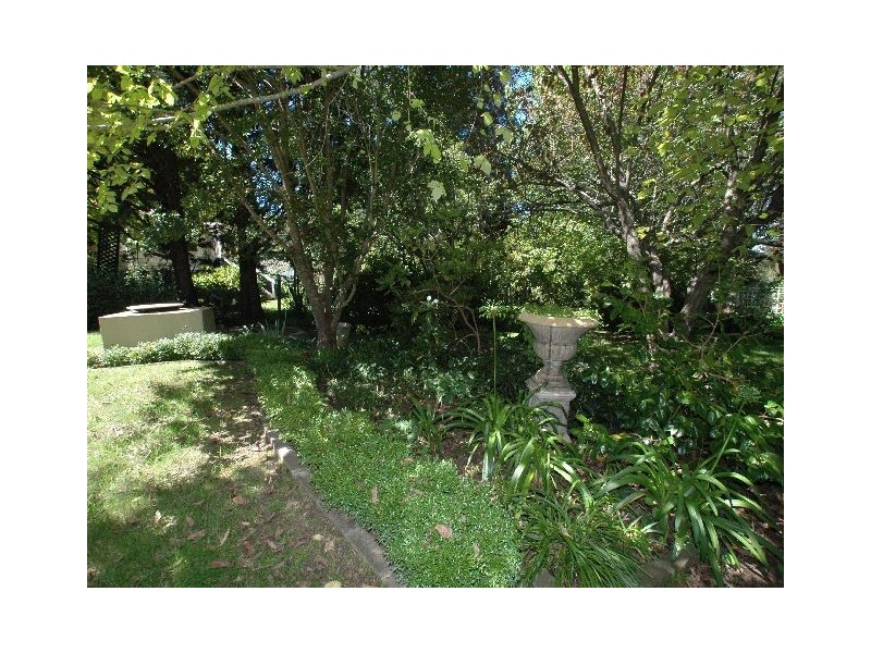 23 Osborne Road, Burradoo NSW 2576