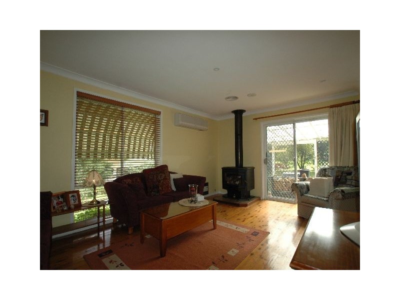 6 Phillip Street, Burradoo NSW 2576