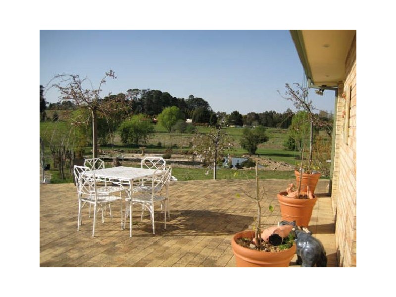 2 Cluff Crescent, Bowral NSW 2576