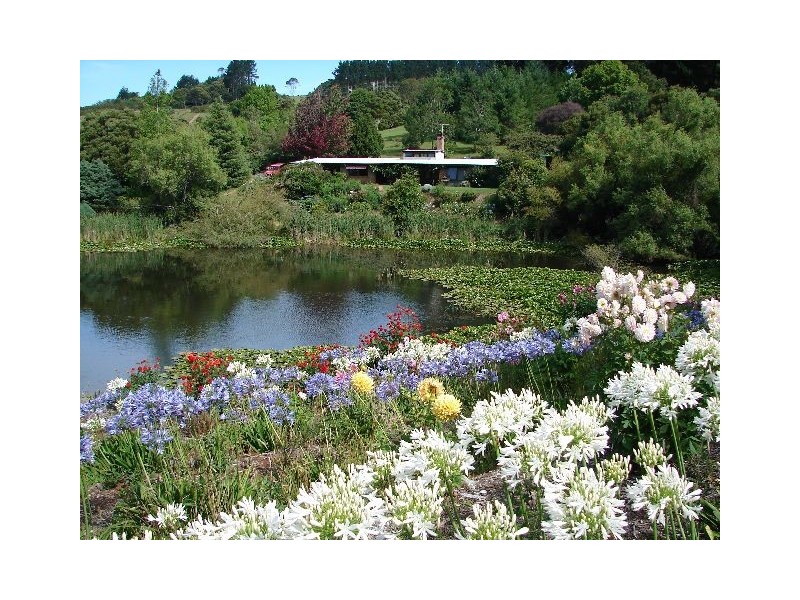 Longfield Lemmons Road, Robertson NSW 2577