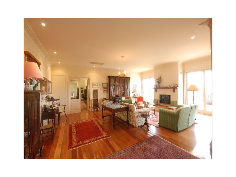 7 McGraths Road, Burrawang NSW 2577