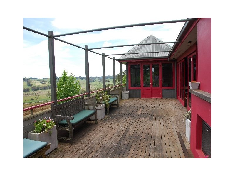 7 McGraths Road, Burrawang NSW 2577