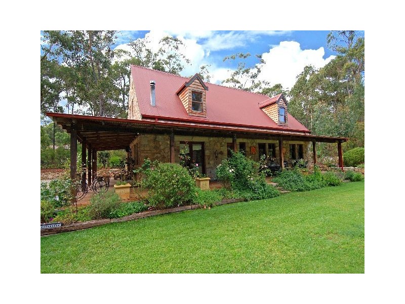 33 Azalea Street, Colo Vale NSW 2575