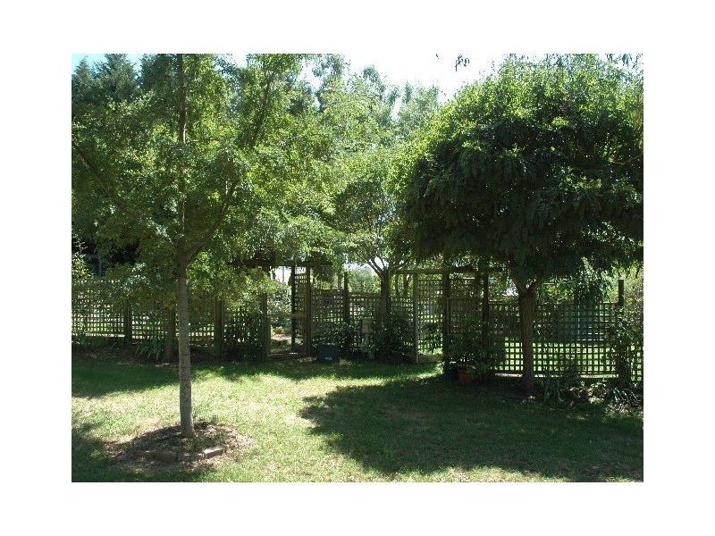 1 Watkins Drive, Moss Vale NSW 2577