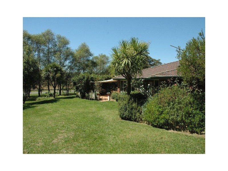 1 Watkins Drive, Moss Vale NSW 2577