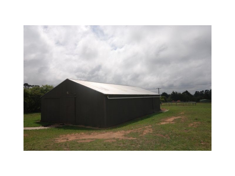 ‘Boolaroo’ Illawarra Highway, Sutton Forest NSW 2577